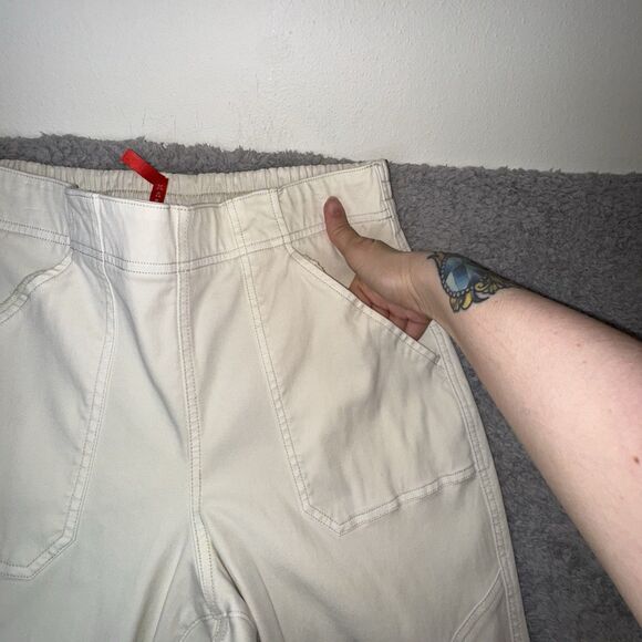Spanx Women’s Ivory Cream Twill Cargo Joggers Pants Zipper Ankles Size Large - Picture 4 of 12